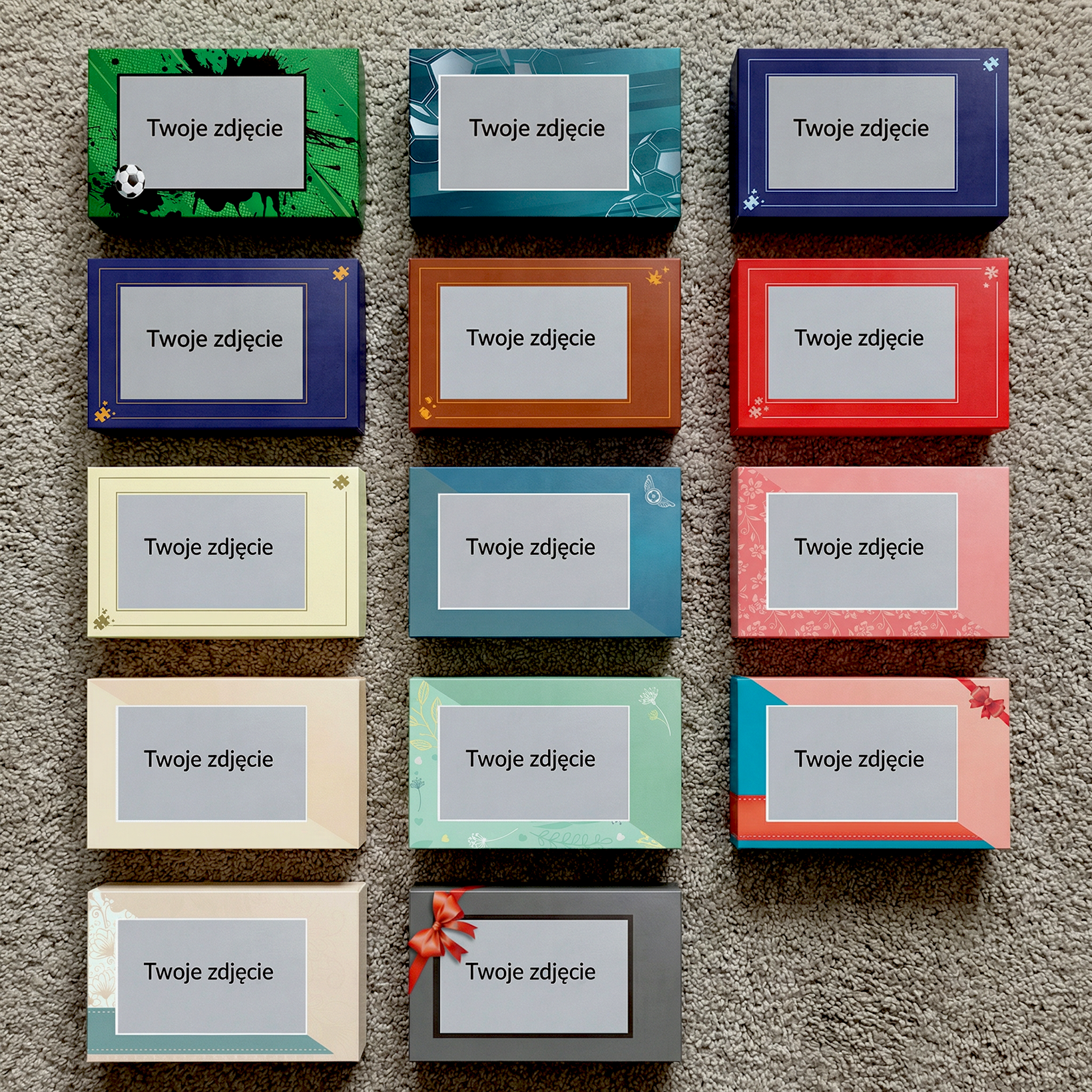 Do wyboru różne wieczka dla foto puzzli personalizowanych w wersji z pudełkiem.